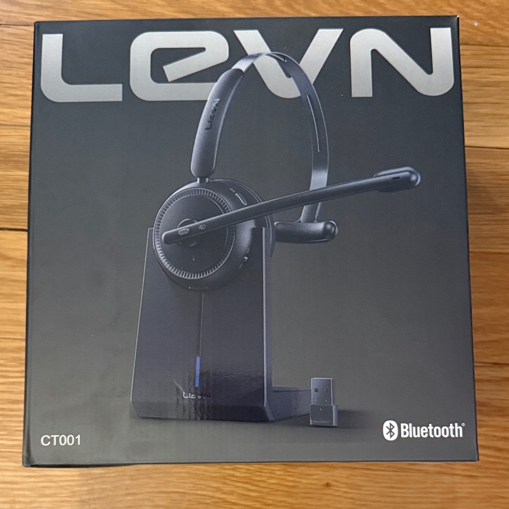 Black Bluetooth Headset  NEW IN BOX